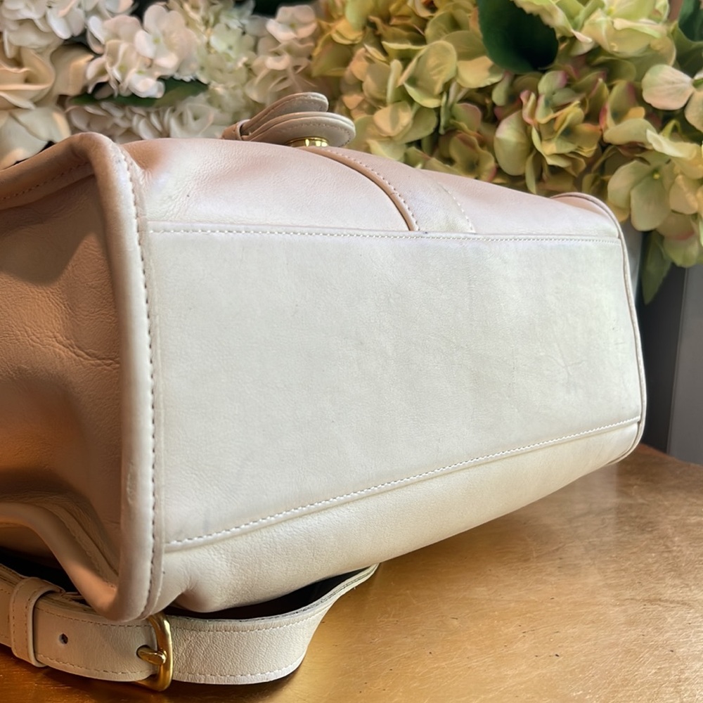 Coach Vintage Classic Legacy #4191 Soft Kelly Crossbody - Picture 8 of 16